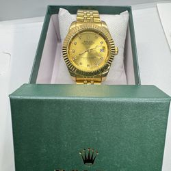 Brand New Automatic Movement All Gold Designer Watch With Box! 