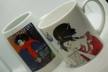 •••Aristide Bryant Ambassadeurs ••TOULOUSE LAUTREC Mug +Mug w/Geisha figure••