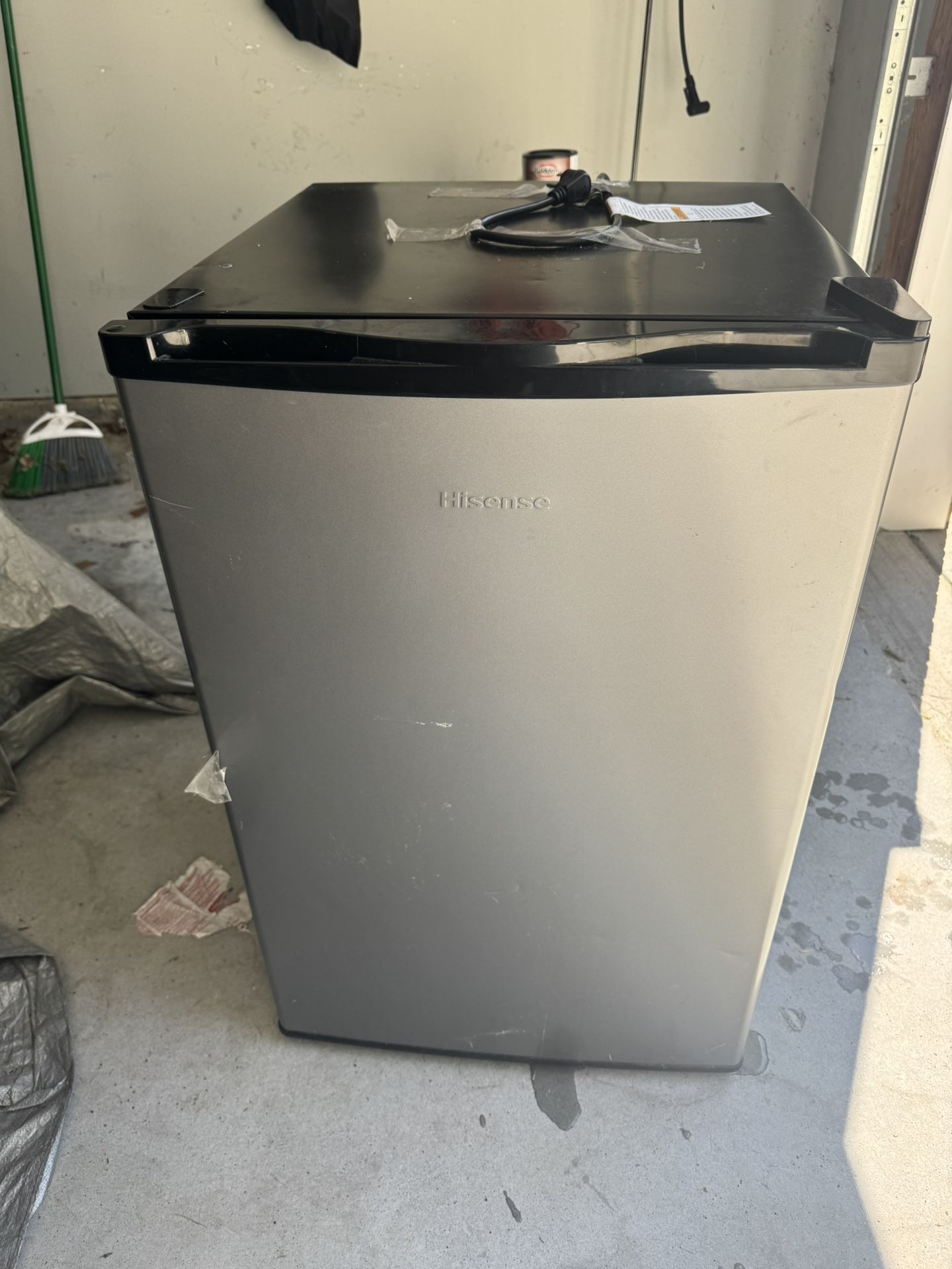 Mini Dorm Refrigerator