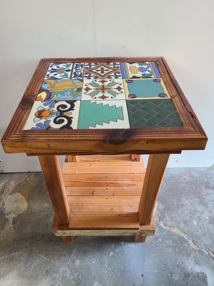 Side Table Artesanal