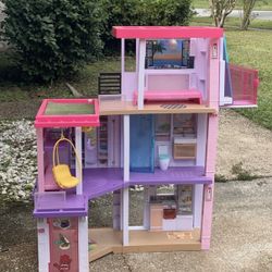 Barbie dream House