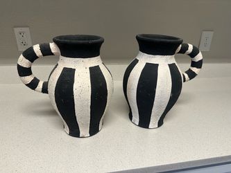 Vase Pair
