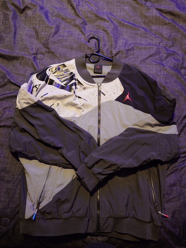 Air Jordan Legacy AJ4 Jacket XXL Windbreaker Bomber