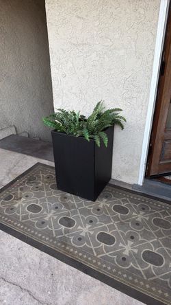 Set of two restoration hardware, black aluminum powder coated planters