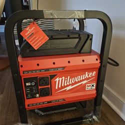 Milwaukee MX Fuel 3600/1800-watt 