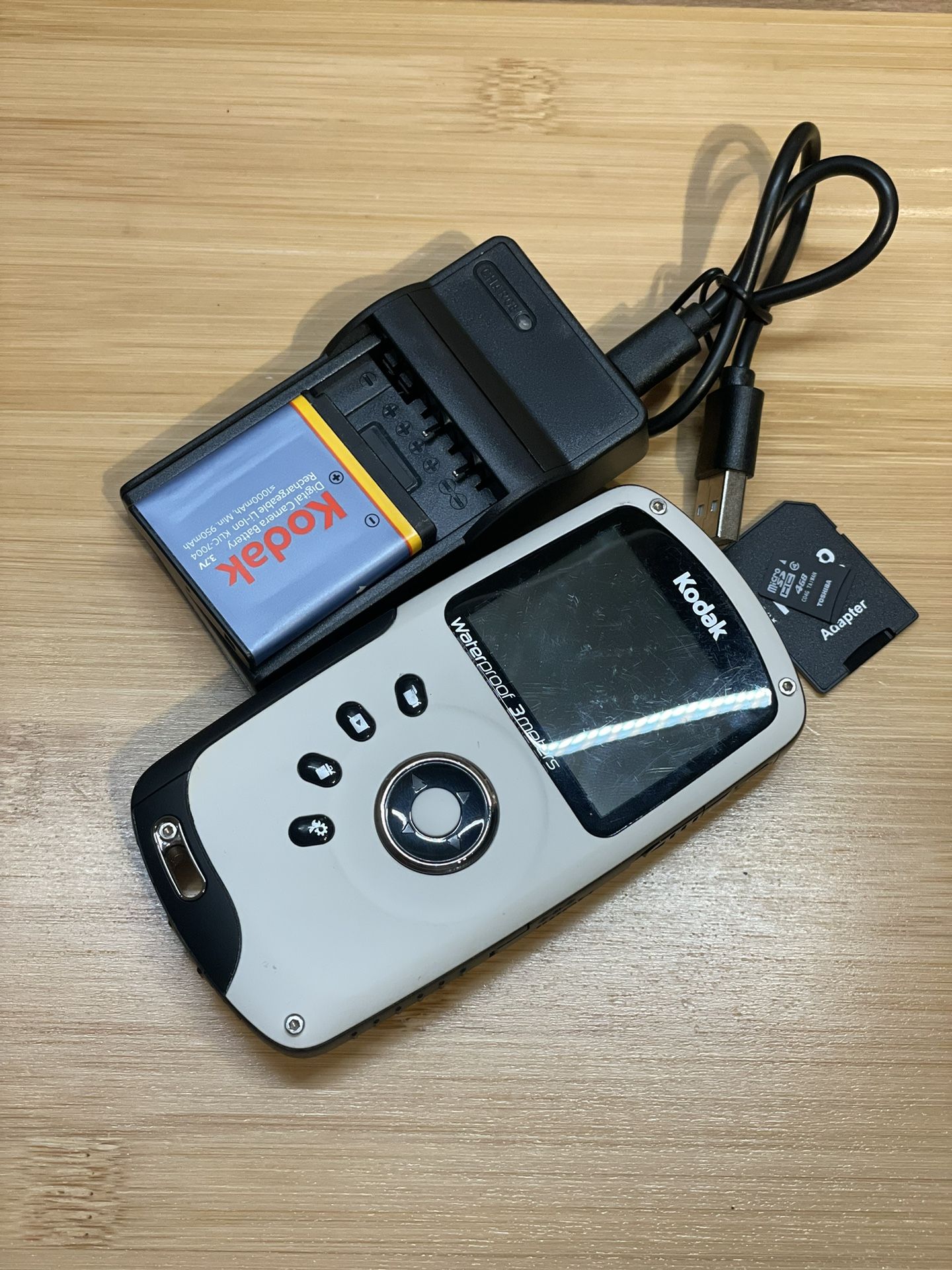 Kodak Play Sport ZX3 Waterproof (3 m/ 10 ft) 1080p Video Camera Camcorder
