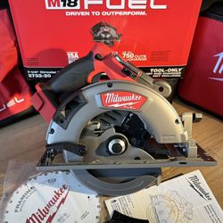 Milwaukee M18 FUEL 7-1/4 in. Circular Saw (Tool-Only)