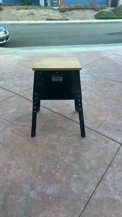 Tool stand