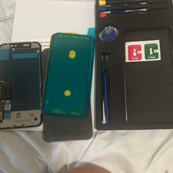 Apple Tools And Replacement Screen Kit 