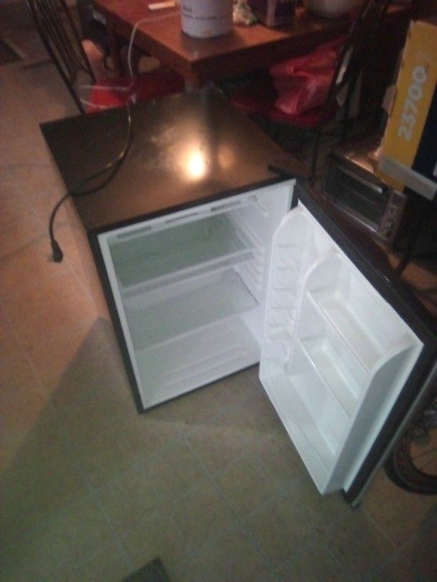 Mini Fridge