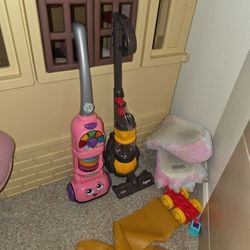 2 Toddler Vacuum Toys 