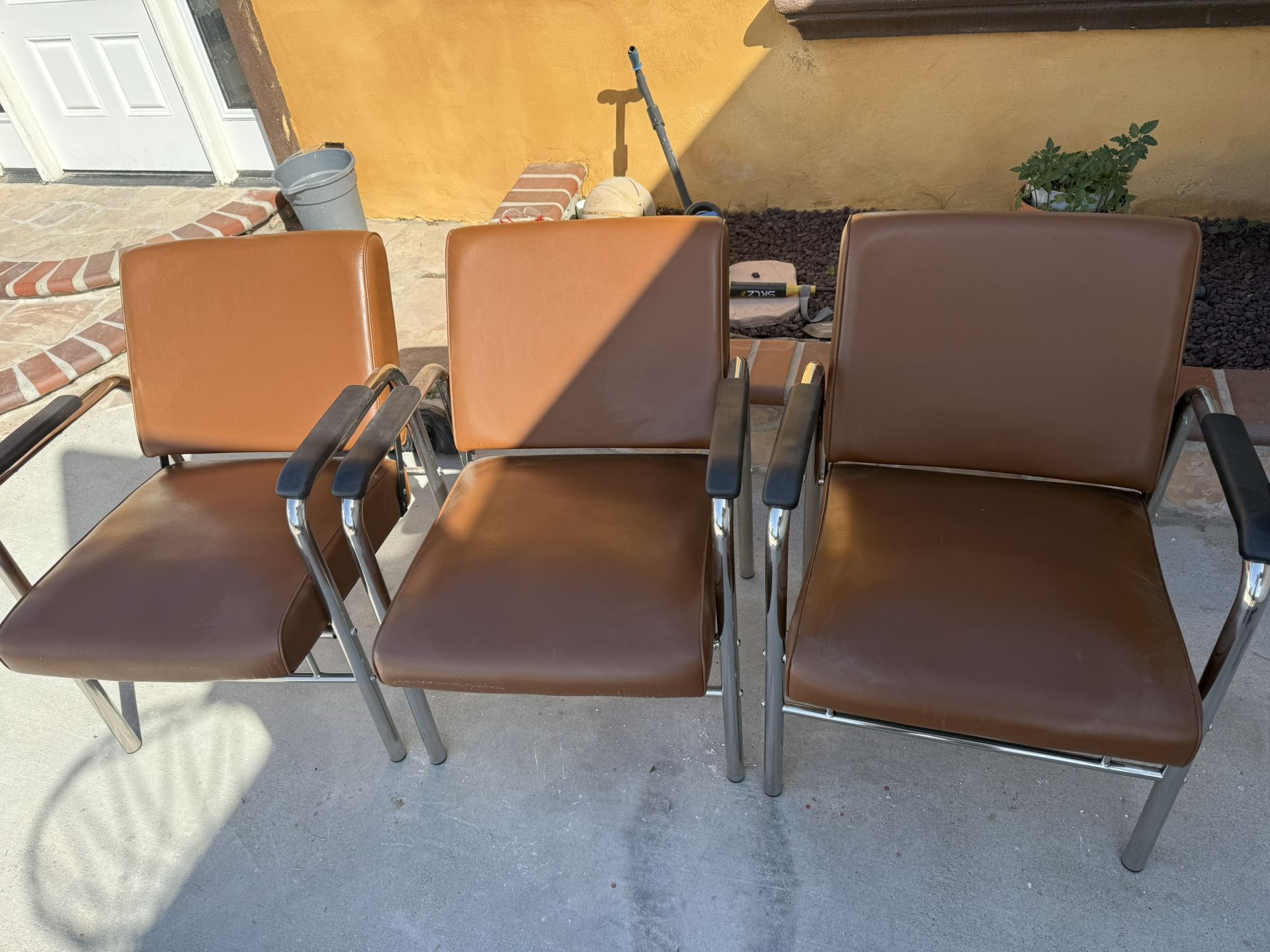 Minerva Shampoo Bowl Chairs