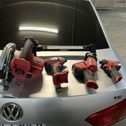 Bundle of tools 350 for all or selling them separately, shot me offers or ask for price