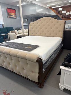 “ Camas / Disponibles/ Bedroom Set in Stock “