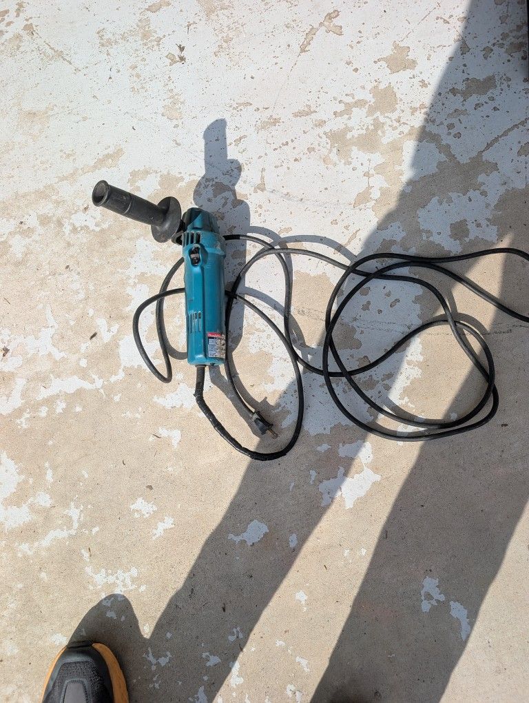 Makita Angle Grinder