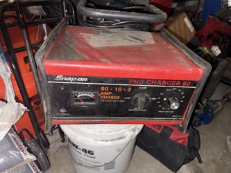 Snap on EEBC301A Battery Charger