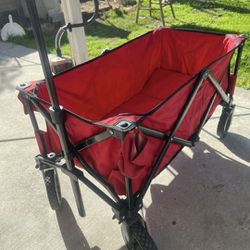 COLLAPSIBLE RED WAGON
