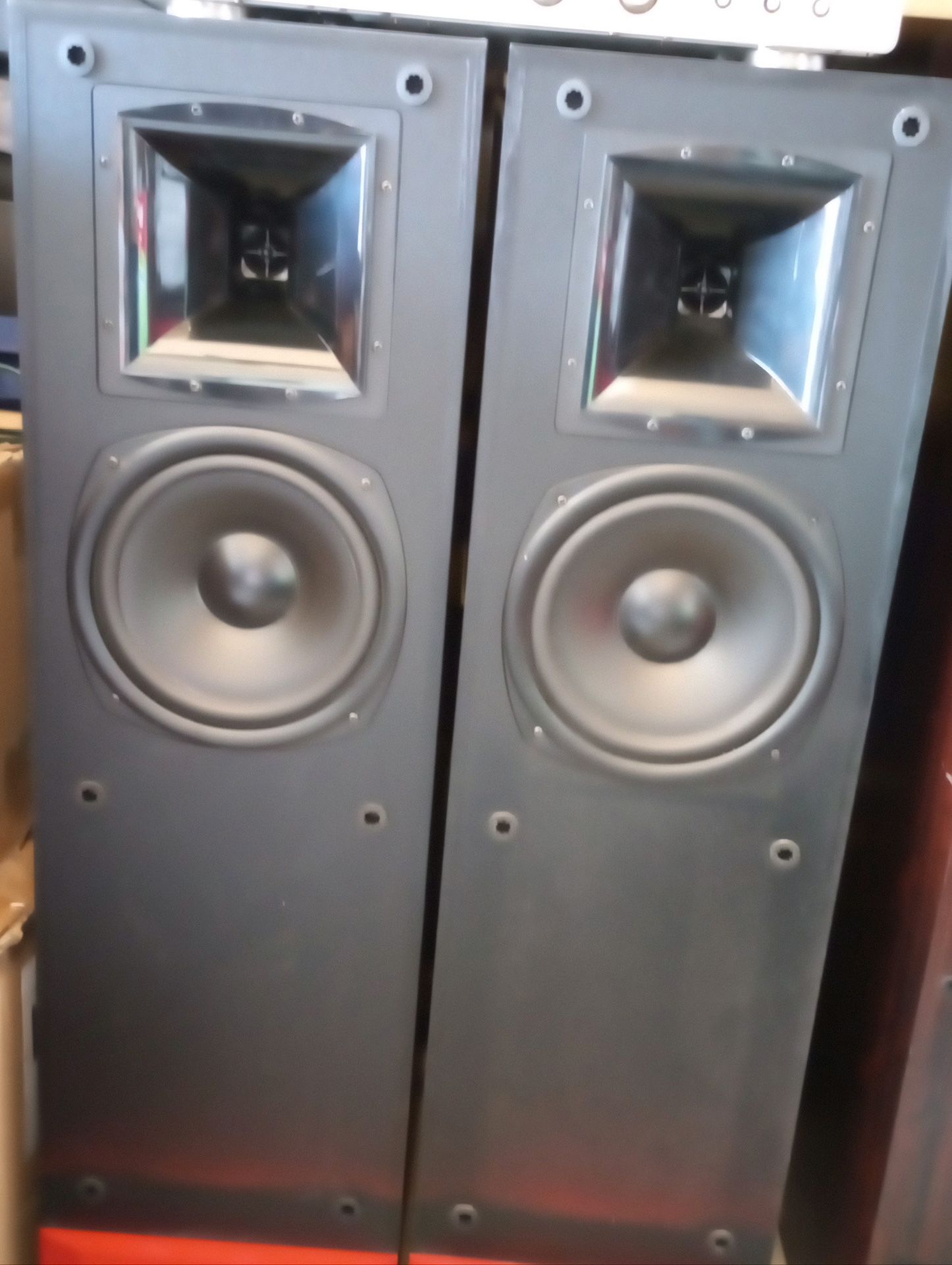 Stereo System W/speakers