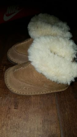 Uggs for babies size small