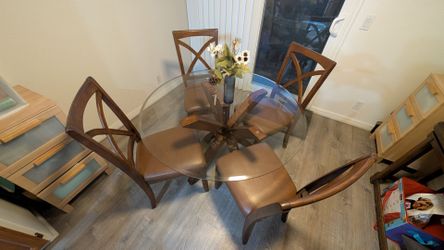 Glasstop Table