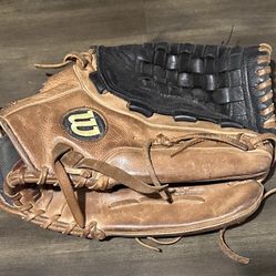 Wilson A800  14” Ecco Elk Leather Softball Glove Right Hand Throw 2 Tone