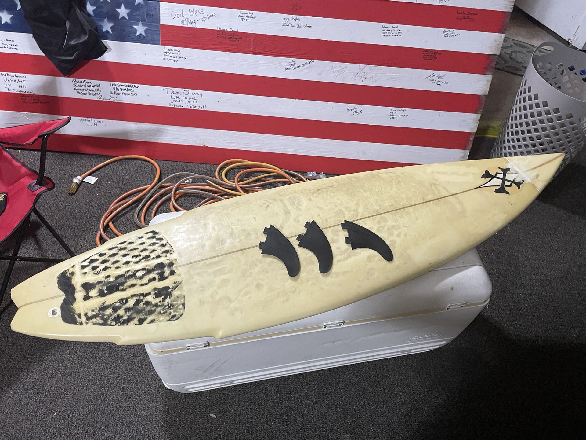 5’8” QF Surfboard With Fins