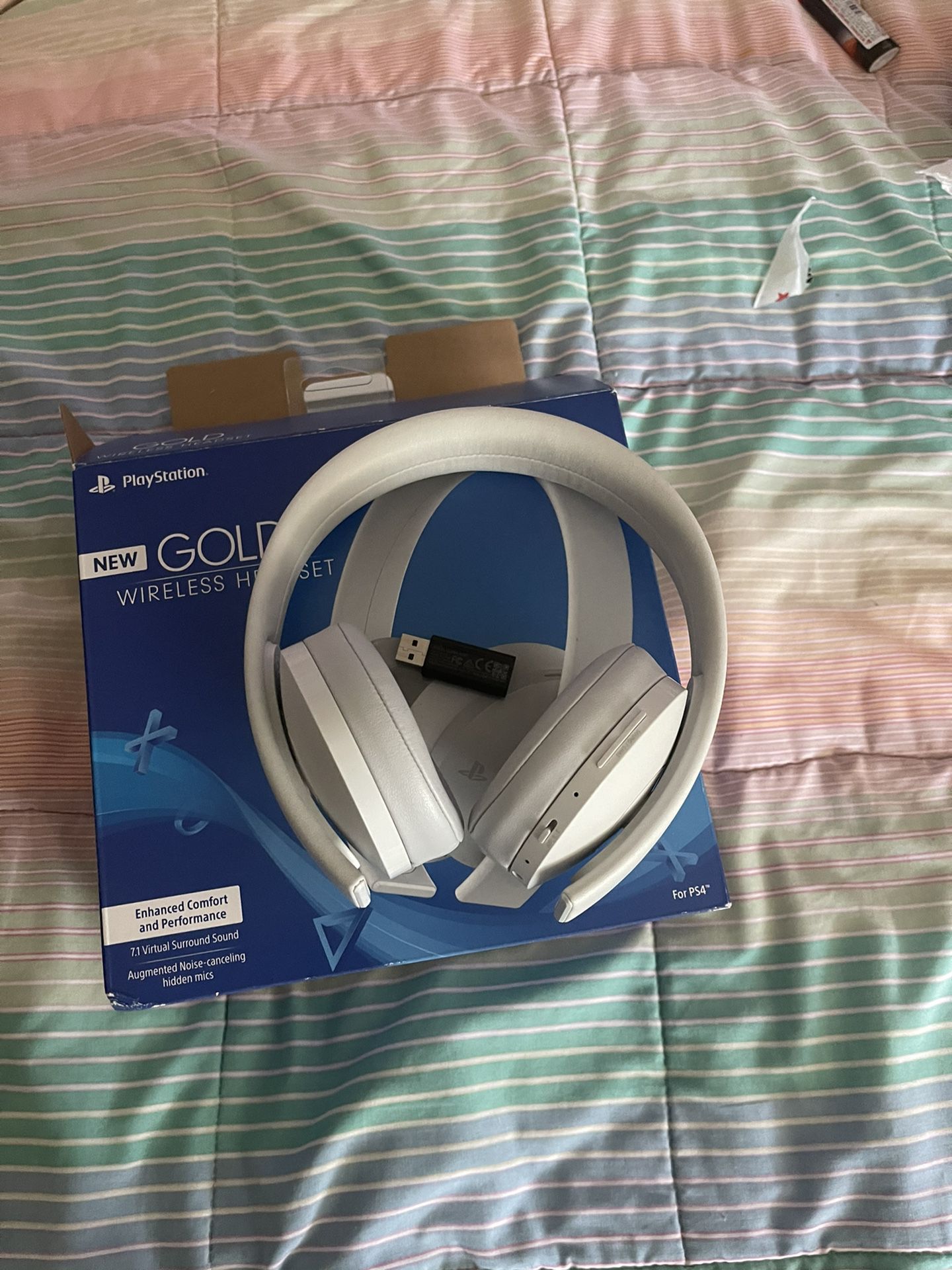 PlayStation Gold Wireless Headset 