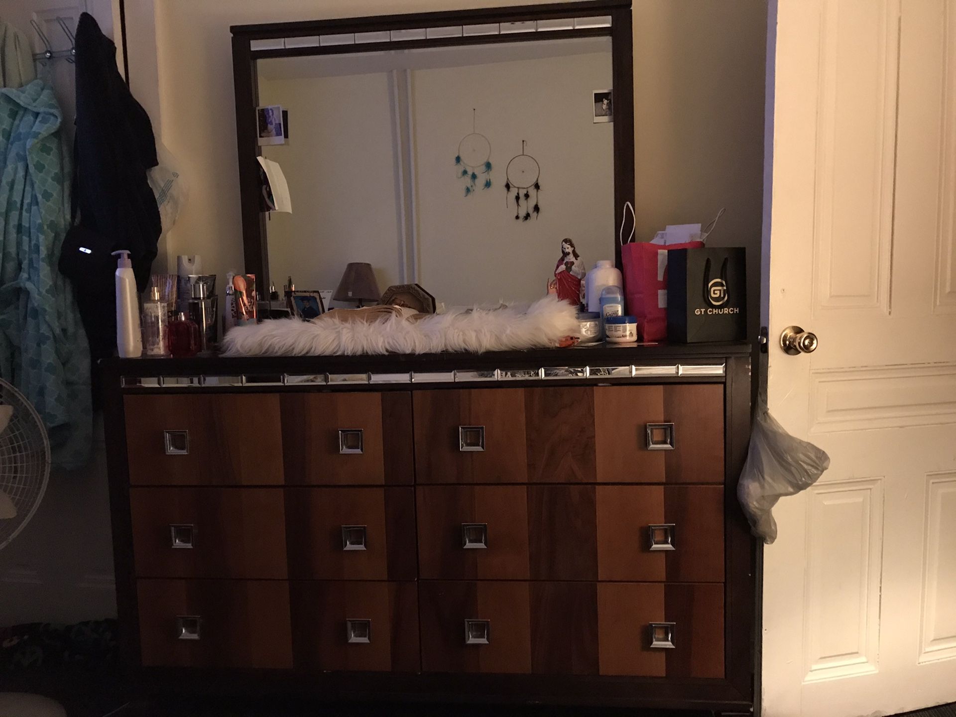 Bedroom set