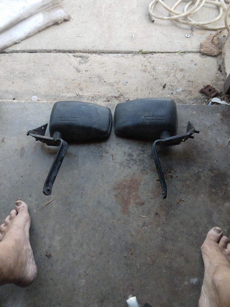 Pair Of Mazda B2200 Mirrors