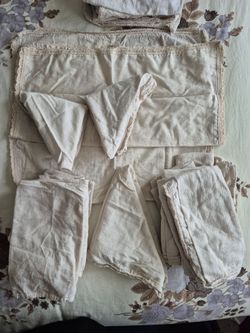 Vintage Cream linen napkins set of 20 with lace Trim