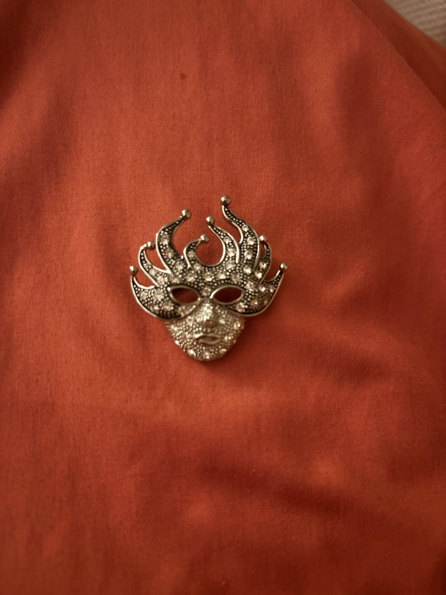 Vintage Two Tone Phantom of the Opera w/Crystals Masquerade Mask Brooch   $8