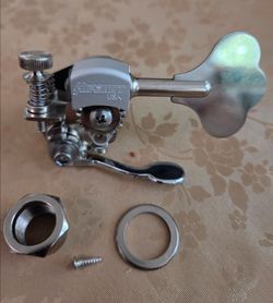 Hipshot ultralite usa bass extender