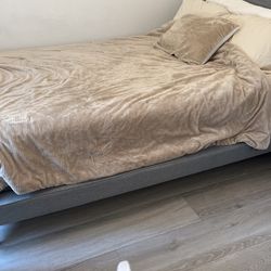 Queen bed