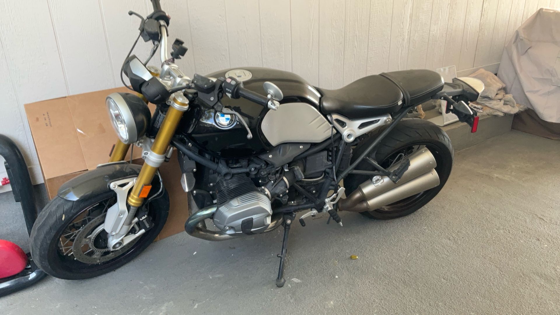 2015 BMW R9T 12k Miles