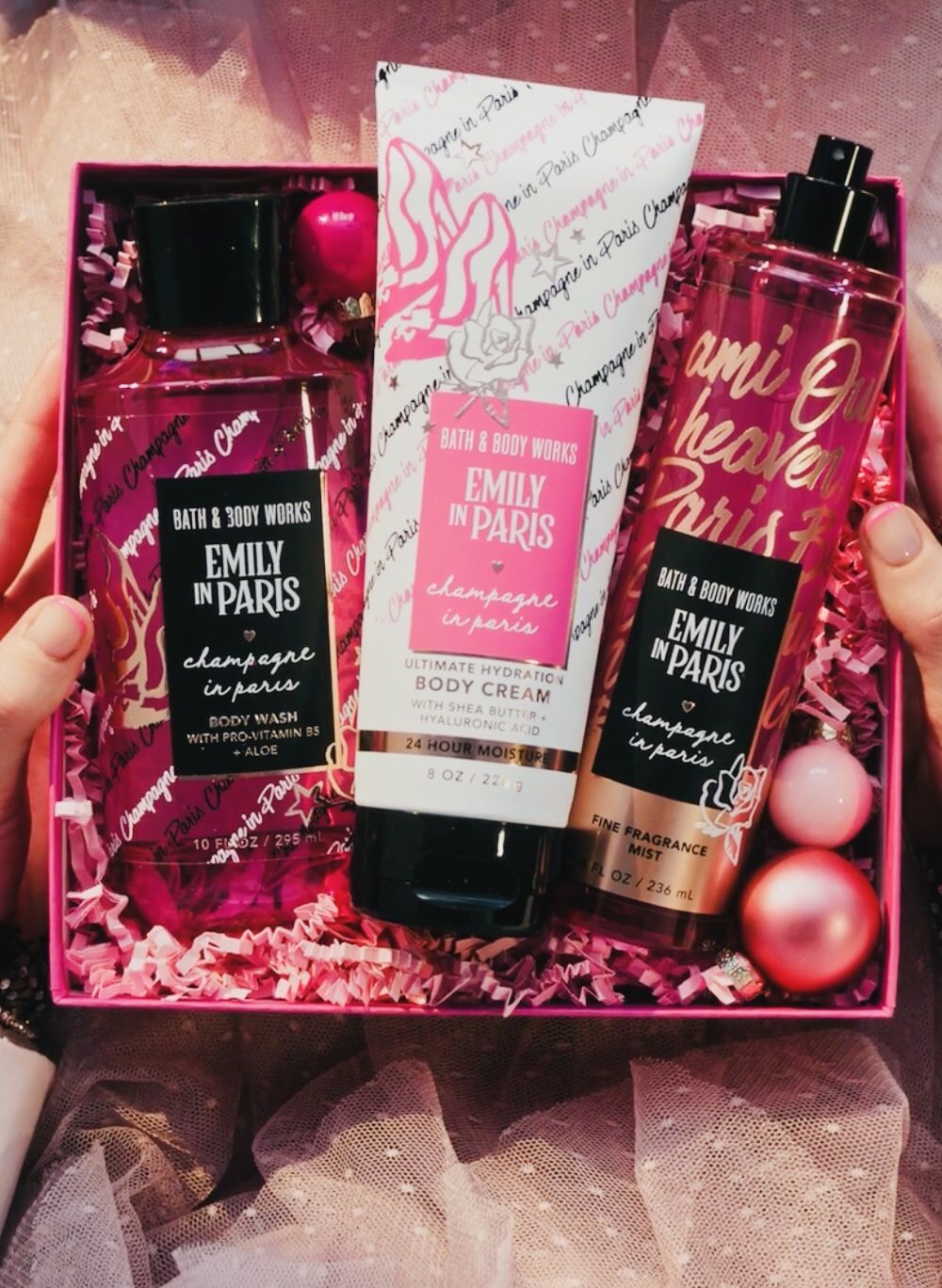 Limited Edition! BATH & BODY WORKS✨Netflix🗼Emily in Paris💕👠🥂CHAMPAGNE in Paris🥂👠💕3-pc Gift Set