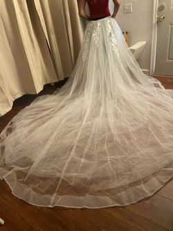 Detachable Wedding Train