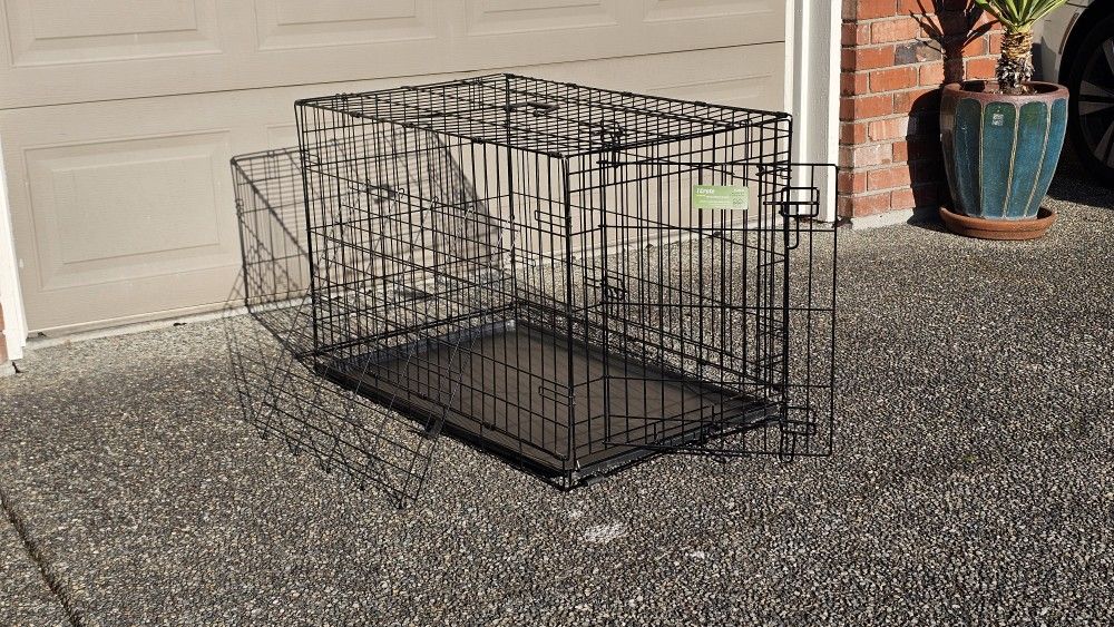Collapsible Dog Crate