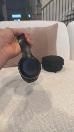 Beats Wireless Solo Perfect Condition