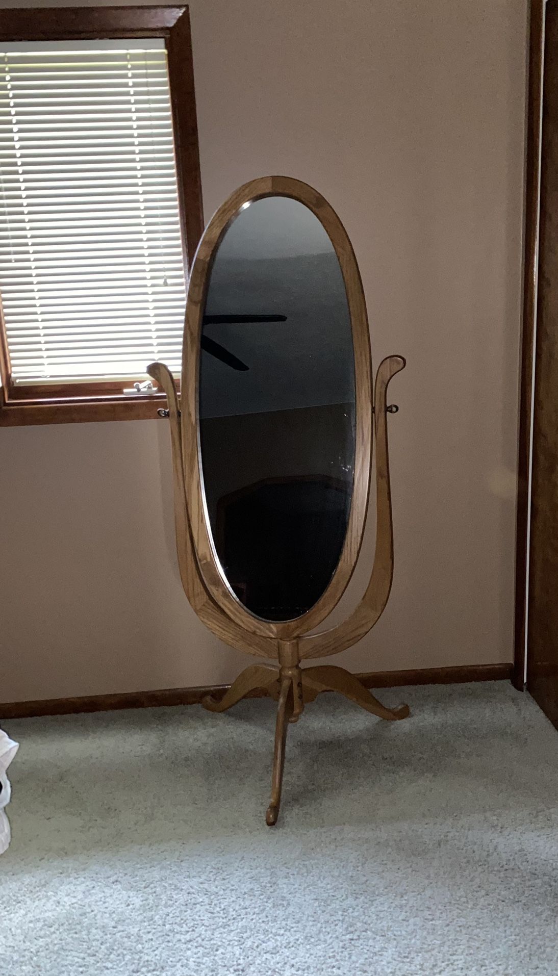 Amish Antique Oval Pedestal Base Cheval Mirror
