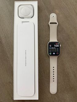 Apple Watch Series 7  45mm