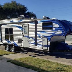 Toy Hauler Weekend Warrior 