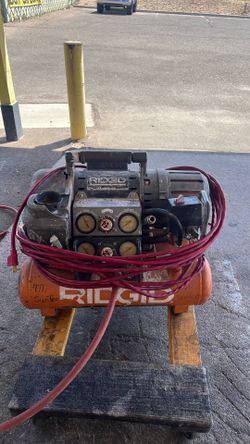 Ridgid OF50150TS Tri Stack 5 Gallon Air Compressor