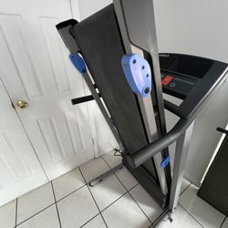 treadmill/ Caminadora 