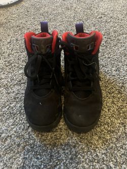 Boys Jordan Shoes Size 12.5M