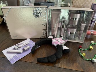 Mary Kay Un Buen Regalo Para Está Navidad Para El O Para Ella $$$