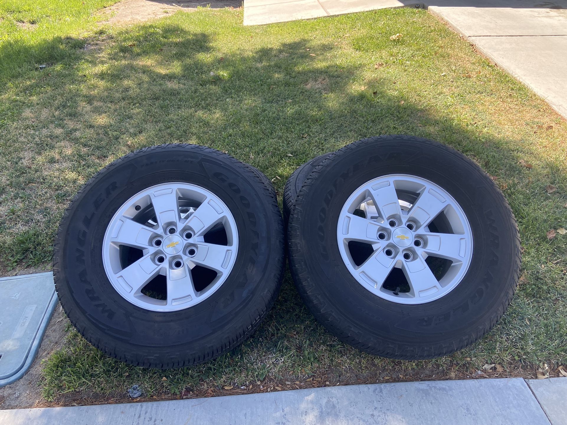 Chevy Colorado 265/70R16 Rims & Tires FULL SET!