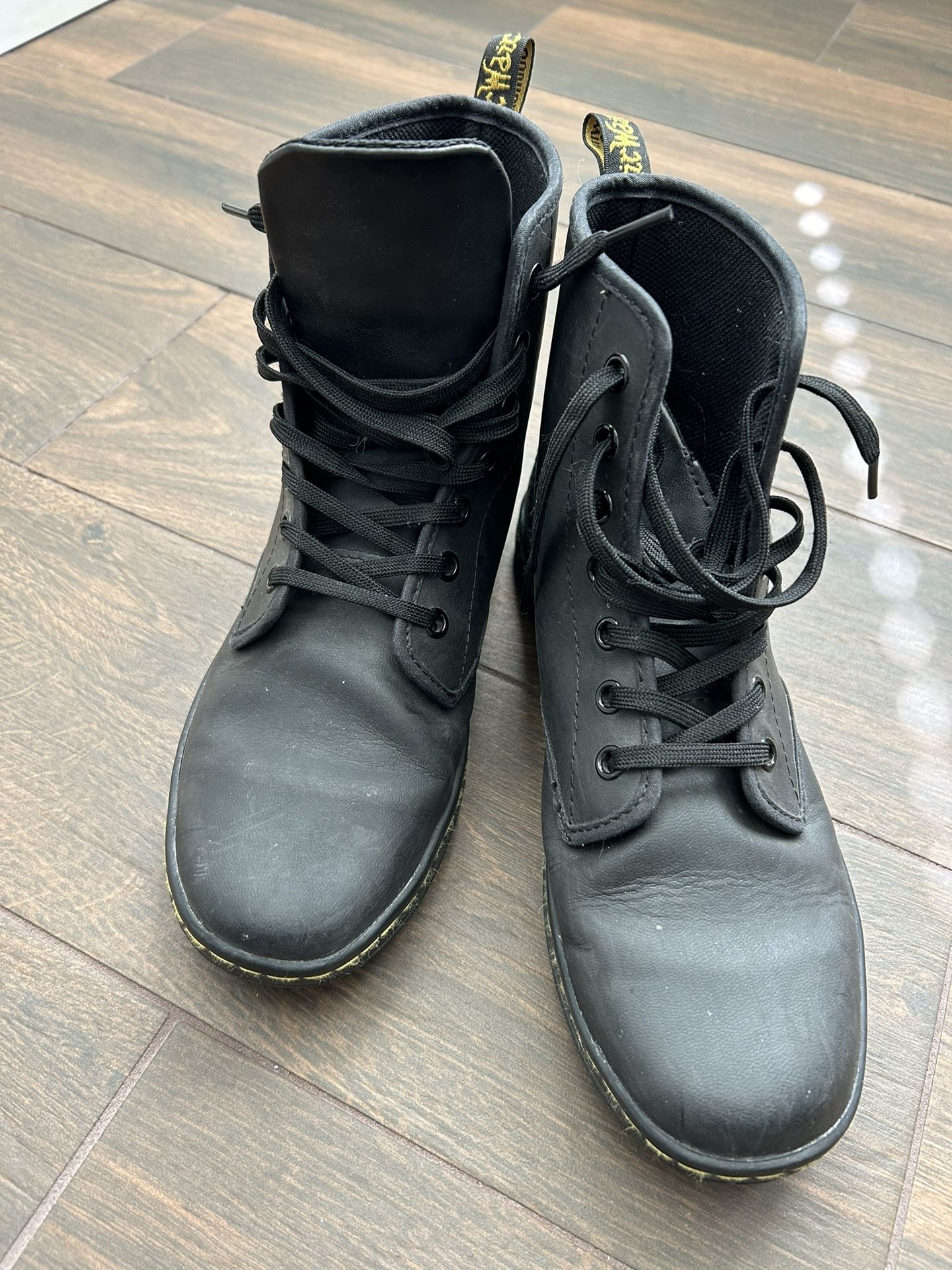 Women’s Dr Marten Boots
