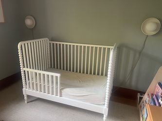 Serena and Lily Convertible Crib
