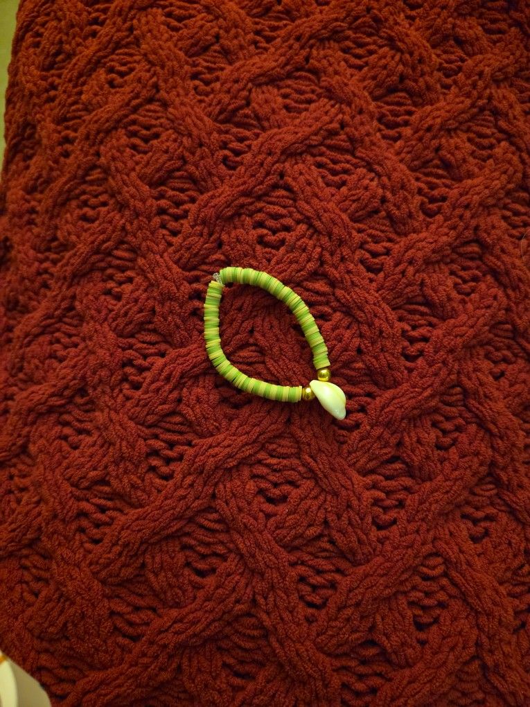Beach Themed Bracelet With Turtle Earrings To Match. Also The Earrings Are Not For Sensitive Ears.