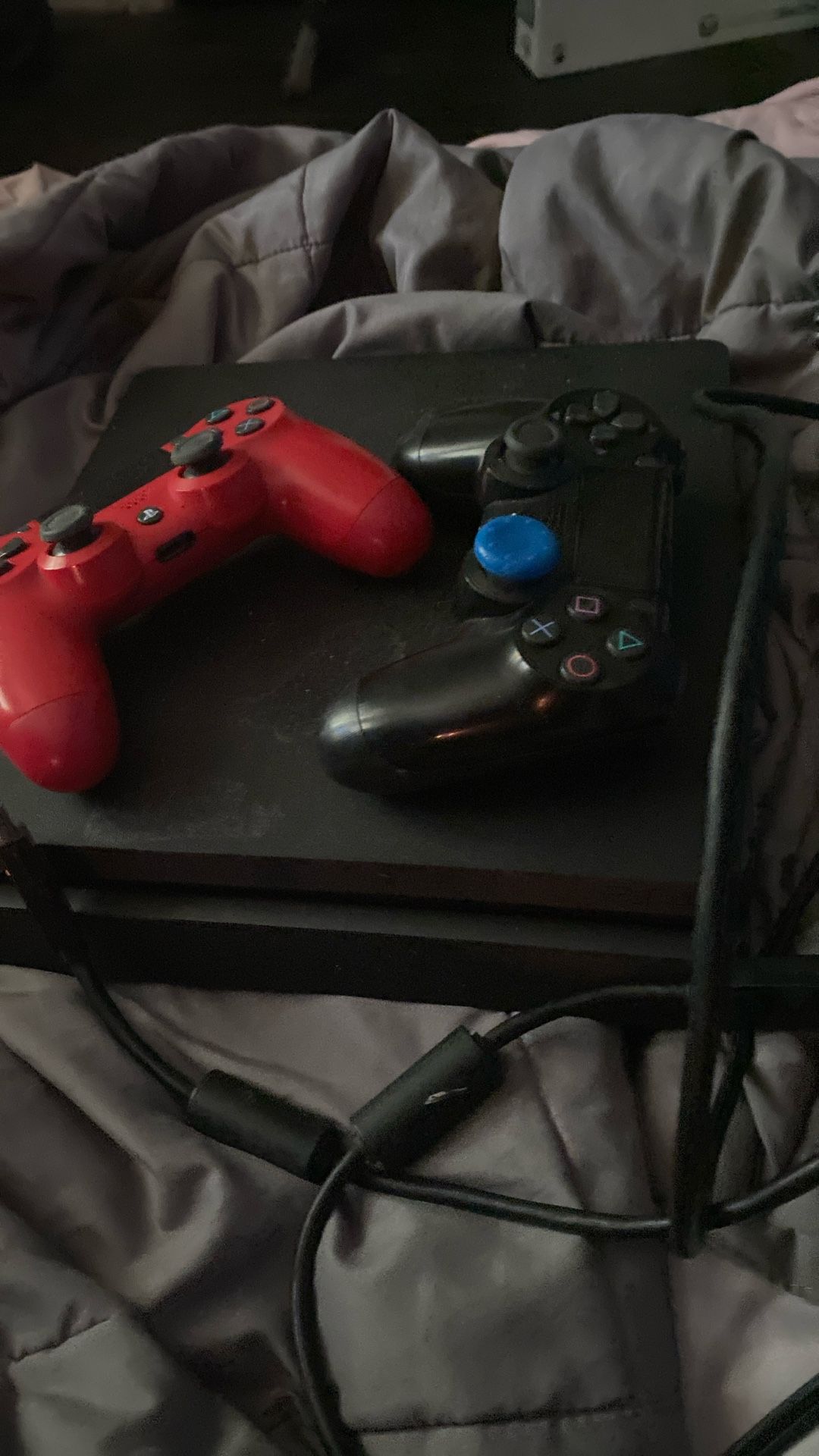 PS4 (PLAYSTATION 4) SLIM